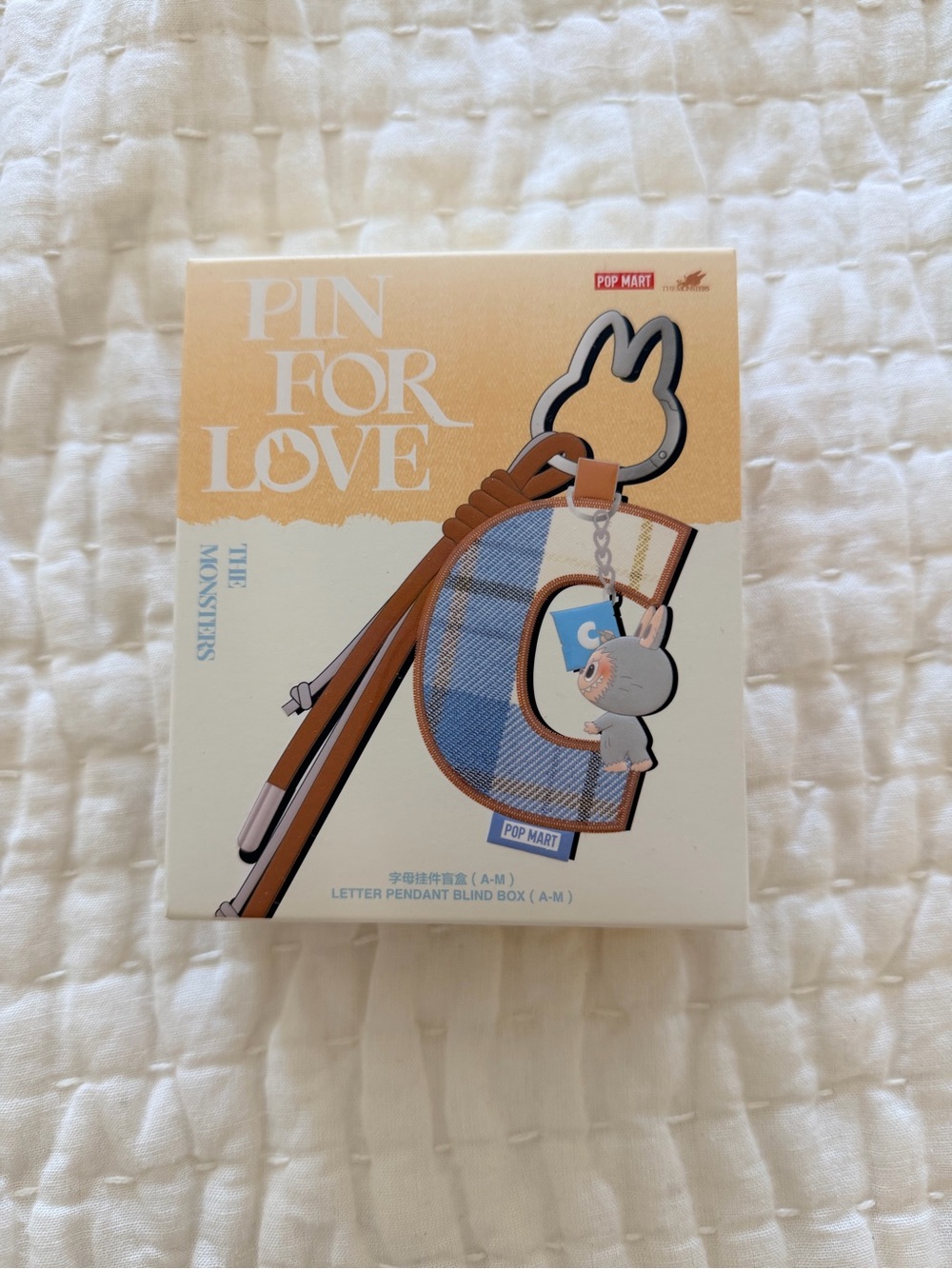 Pin For Love Beige & Blue Letter Keychain Pendant in letter ‘H’